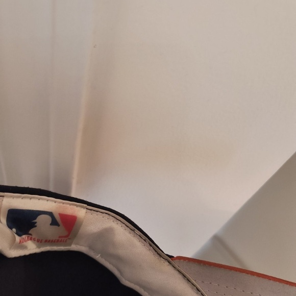 Baltimore Orioles Team MLB Classic Orioles Logo Curved brim Black snap-back Hat. - Picture 6 of 7